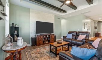 1592 Grayhawk Dr, Basehor, KS 66007