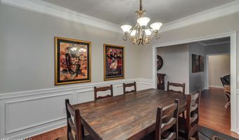 213 Boxwood Cir, Brandon, MS 39047