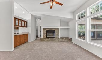 1649 Crown Point Pkwy, Cascade, ID 83611