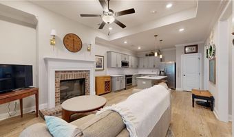 574 GREY OAK Cir, Auburn, AL 36830