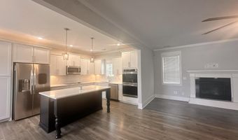 201 Thistleberry Dr, Aberdeen, NC 28315