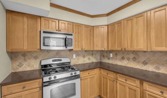 5111 8TH Rd S 407, Arlington, VA 22204