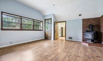 211 Wawayanda Rd, Alloway, NJ 07422
