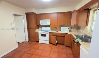 549 SE 2nd St, Belle Glade, FL 33430