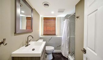 62 Meadowcrest Dr, Cumberland, RI 02864