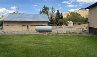 425 River Dr, Challis, ID 83226