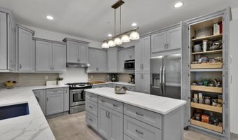 59 White Oak Ln, Aberdeen, NJ 07747