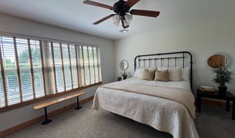308 E Flint Hills Dr, Alma, KS 66401