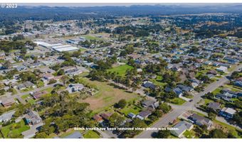 Eighth Street SW, Bandon, OR 97411