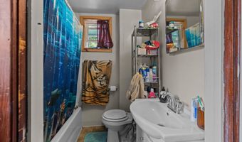 318 W BREWSTER St, Appleton, WI 54911