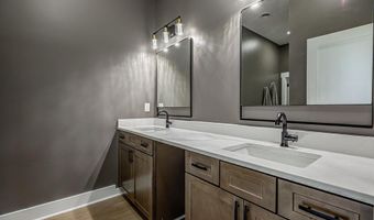 18521 Plano Trail Ln, Aurora, IN 47001