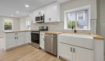 50 14th St, Bangor, ME 04401