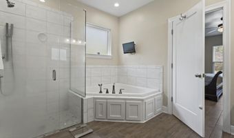 9281 Liberty Rd, Biloxi, MS 39532