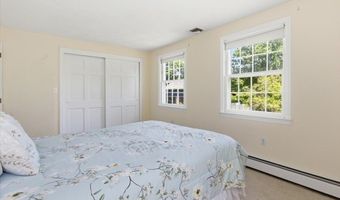 27 Kennel Hill Dr, Beverly, MA 01915