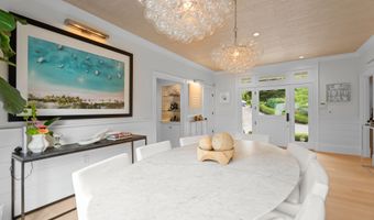 8 Gaylea Dr, Branford, CT 06405