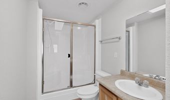 7201 Canary Ln NE, Albuquerque, NM 87109