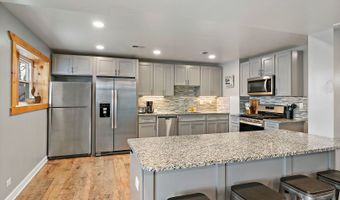 26048 W Forest Ave, Antioch, IL 60002