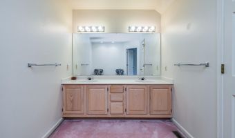 142 PRIMROSE Ln, Reading, PA 19610