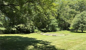 11 Paris Irons Rd, Glocester, RI 02857
