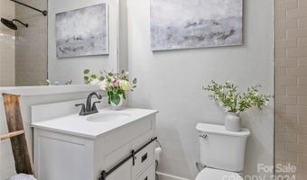 10 Muirfield Dr, Arden, NC 28704