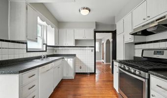 4975 Heuwerth Ave, Cincinnati, OH 45238