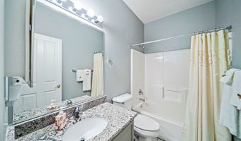 10707 Crossings Dr, Aurora, OH 44202