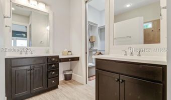 302 Castaway Dr, Bluffton, SC 29910
