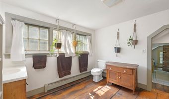 16 Burgess Rd, Foster, RI 02825