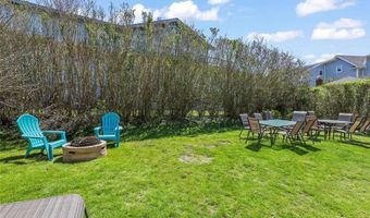45 Crescent Rd, Middletown, RI 02842