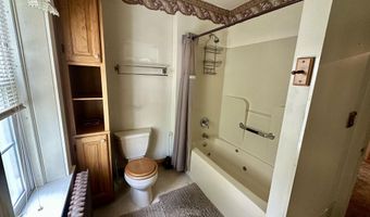 306 Wabash St, Berne, IN 46711