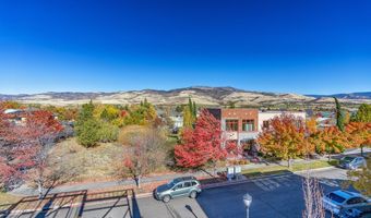 138 Clear Creek Dr, Ashland, OR 97520