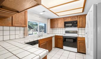 2827 N Victoria Dr, Alpine, CA 91901