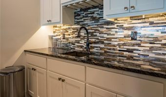 1038 Lake Viking Ter, Altamont, MO 64620
