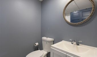 38 Dr. Marcus F Wheatland Blvd 5, Newport, RI 02840