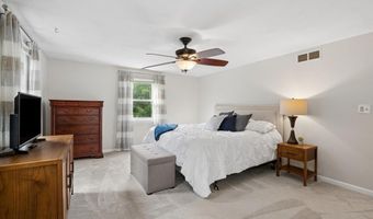 21 Nathaniel Dr, Amherst, NH 03031