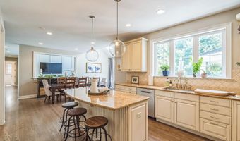 392 LANGBERG Ln, Ambler, PA 19002