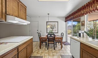 1562 Avenida Del Manzano, Camarillo, CA 93010