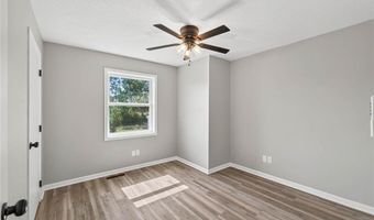 2027 40th Ave, Alden, WI 54020