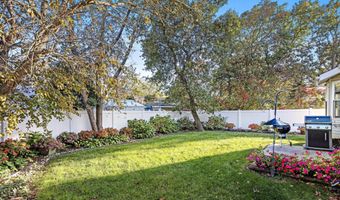 501 Spray Ave, Beachwood, NJ 08722