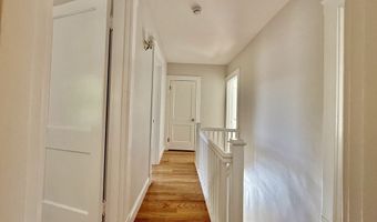 21 Upcrest Rd SF, Boston, MA 02135