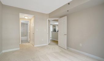 1050 N TAYLOR St 1-203, Arlington, VA 22201