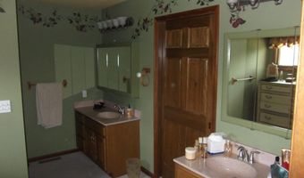 680 N Easton Dr, Angola, IN 46703