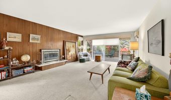 697 Oak Knoll Dr, Ashland, OR 97520