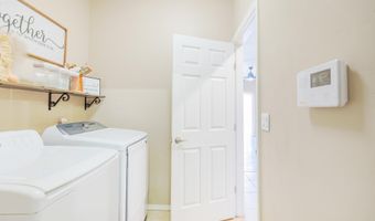 241 Burnage Ln, Alamogordo, NM 88310