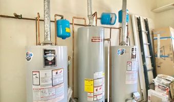 8 COMMONWEALTH Ave, Claymont, DE 19703