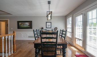 107 Woodhill Rd, Bardstown, KY 40004