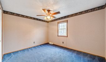 215 Rustic Hill Ln, Amherst, OH 44001