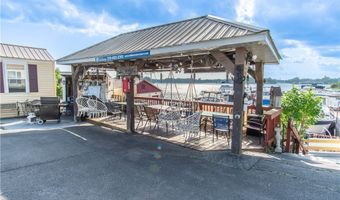 24 Bethune St, Alexandria Bay, NY 13607