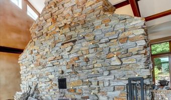 8272 WOODBINE Rd, Airville, PA 17302