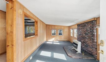 38 Oak Ter, Burrillville, RI 02839